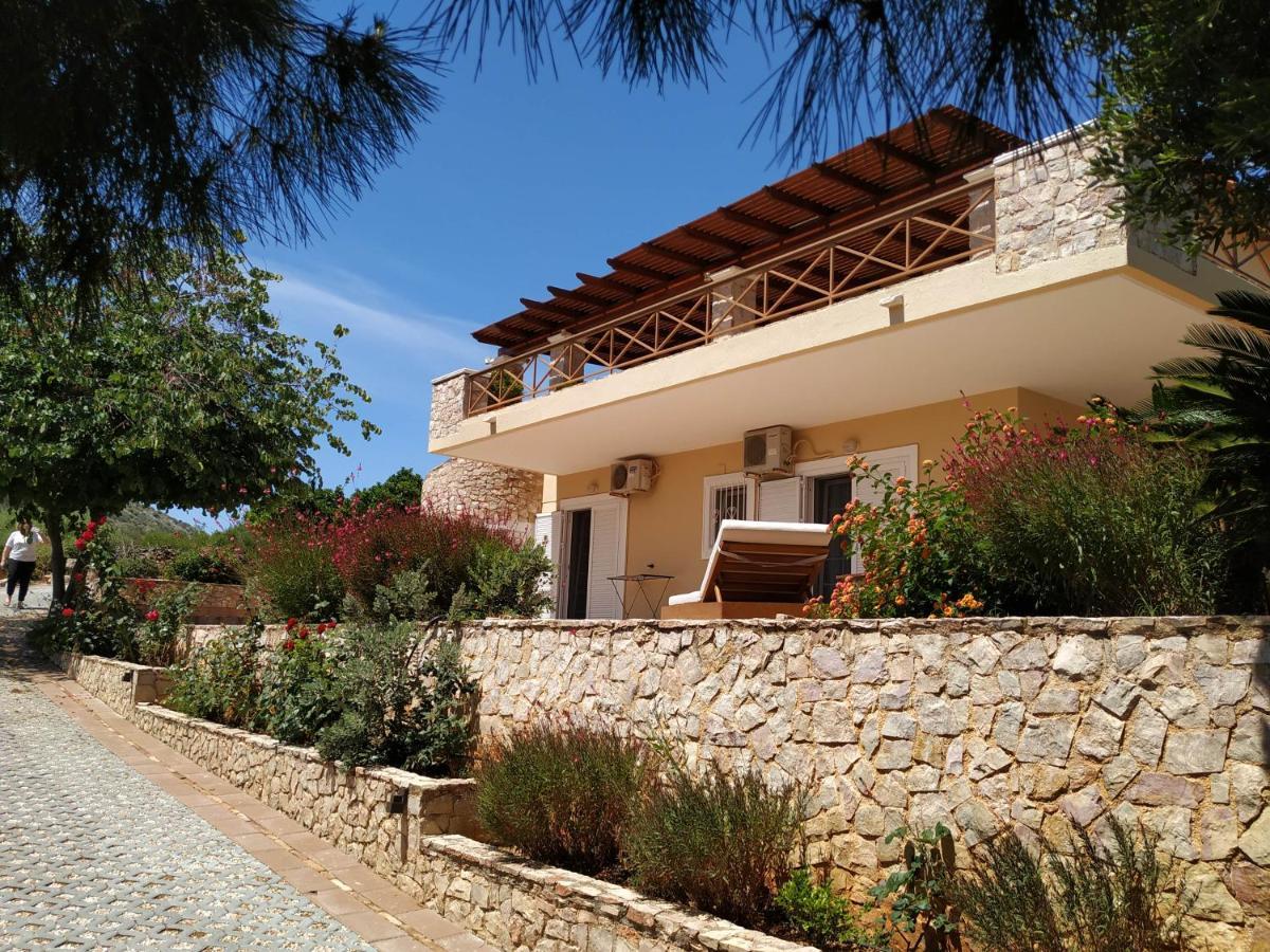 Villa Vena Palaia Fokaia Exterior photo